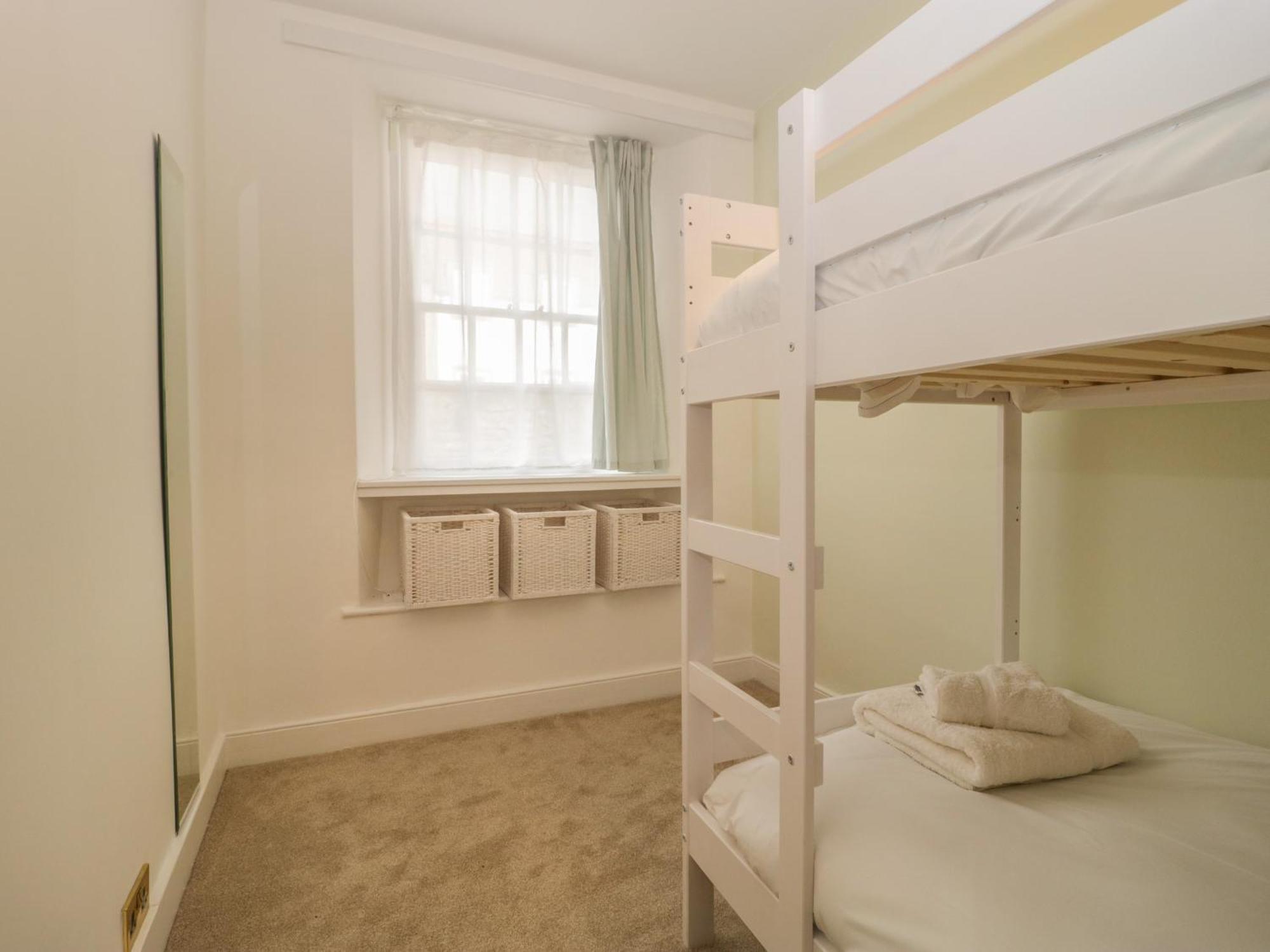 4 Priest Row Villa Wells Bagian luar foto